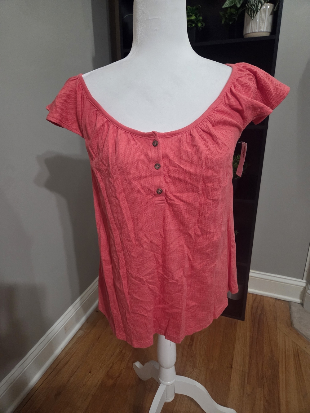 Old Navy Coral Scoop-Neck Button Front Tunic
